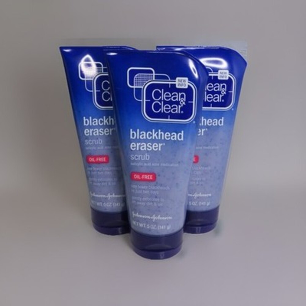 CLEAN & CLEAR BLACKHEAD ERASER SCRUB OIL-FREE 5 OZ - LOT OF 3